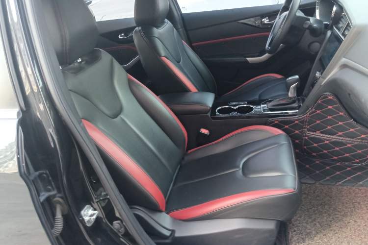 Used Venucia D60 2019 1.6L XL CVT Smart Connect Elite Edition