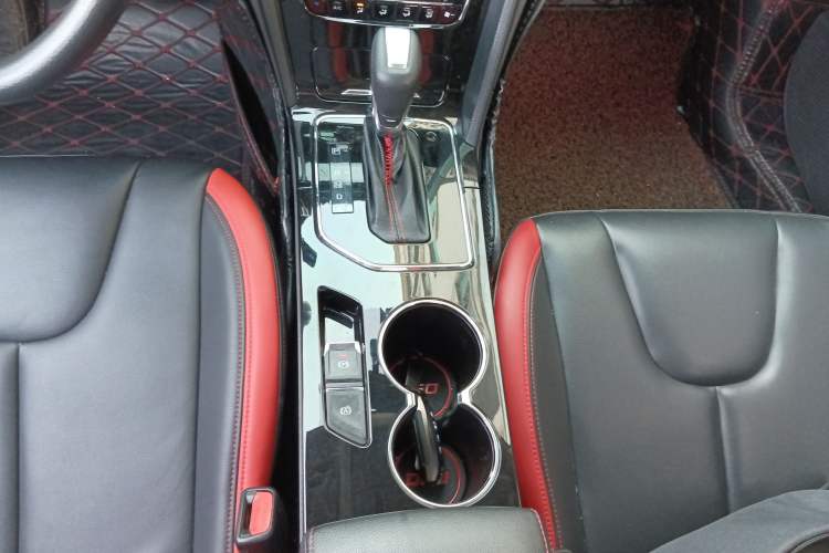 Used Venucia D60 2019 1.6L XL CVT Smart Connect Elite Edition