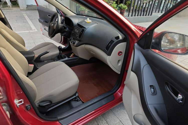 Used Hyundai Celesta 2011 1.6L Manual Luxury Model