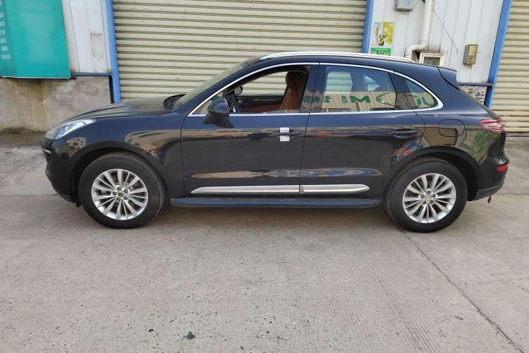 Used Zotye SR9 2017 2.0T Manual "Ultimate Heart" Edition