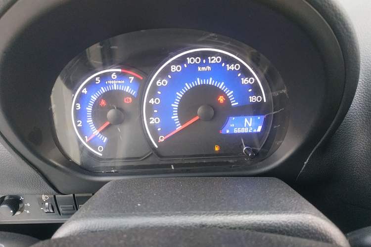 Used Geely Auto Panda 2016 1.0L IMT Cool Fun Edition