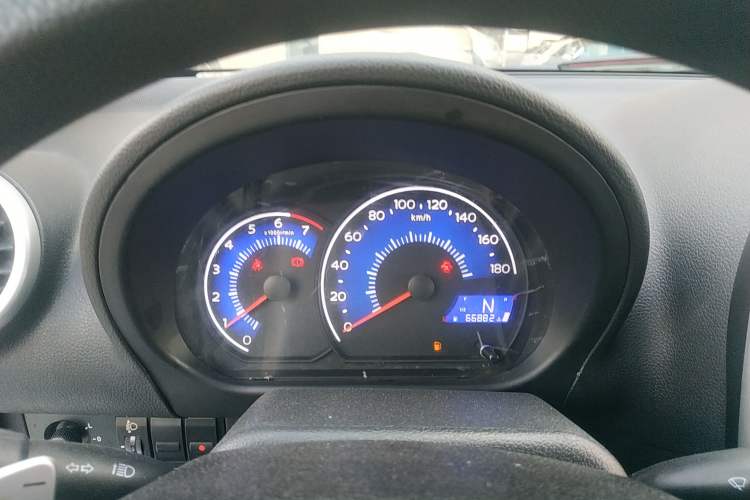 Used Geely Auto Panda 2016 1.0L IMT Cool Fun Edition