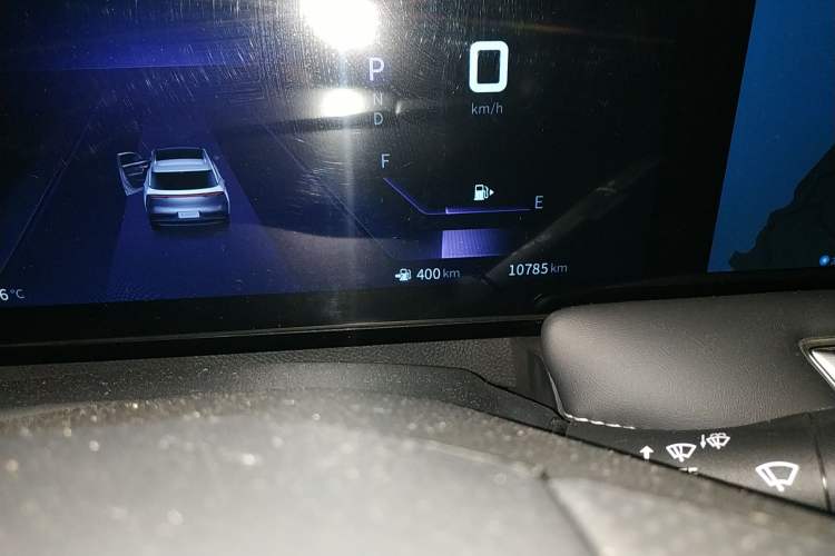 Used Venucia V 2021 260T Idol Edition
