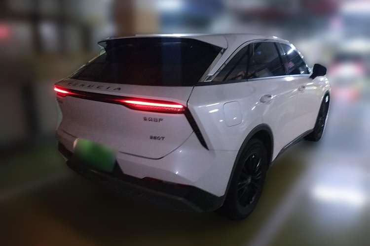 Used Venucia V 2021 260T Idol Edition
