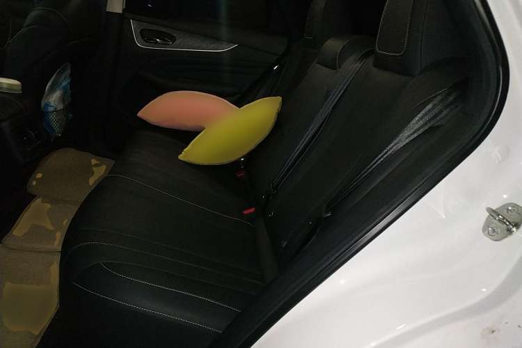 Used Venucia V 2021 260T Idol Edition
