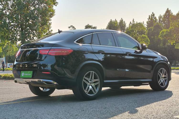 Used Mercedes-Benz GLE Coupe 2017 GLE 320 4MATIC Coupe SUV
