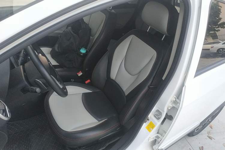 Used Geely Auto Panda 2016 1.0L IMT Cool Fun Edition