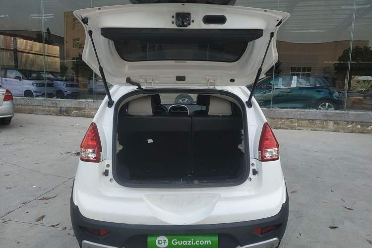 Used Geely Auto Panda 2016 1.0L IMT Cool Fun Edition