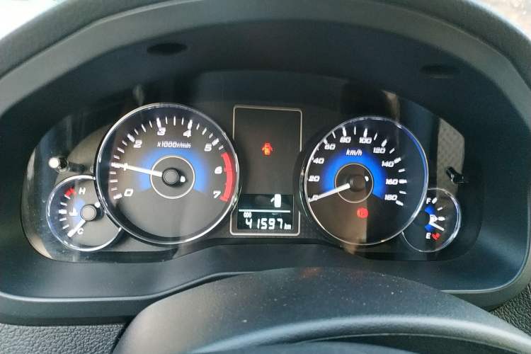 Used Zxauto Grandtiger G3 2013 2.2L Two-Wheel Drive Gasoline Elite Version Mid-Range Axle
