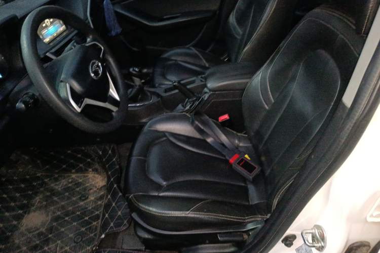 Used Soueast V5 Lingzhi 2017 1.5L Manual New Generation Model Left Front Seat