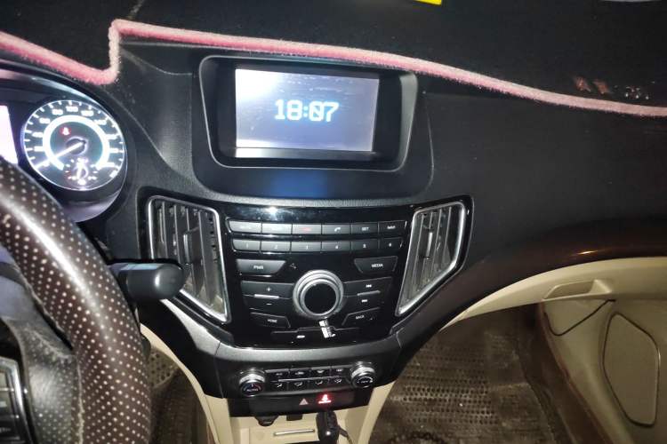 Used Great Wall C30 2015 1.5L Manual Luxury Model
