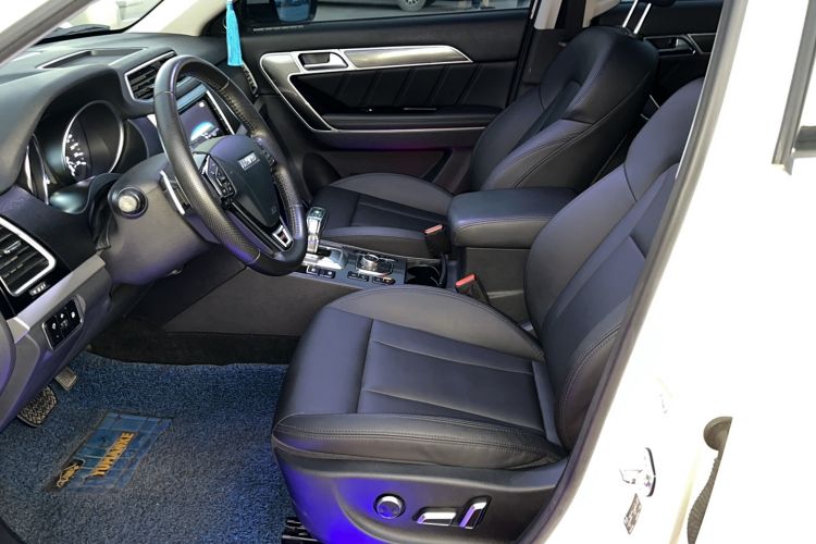 Used Haval H6 Coupe 2017 Red-Label 2.0T Automatic Two-Wheel Drive Elite Model