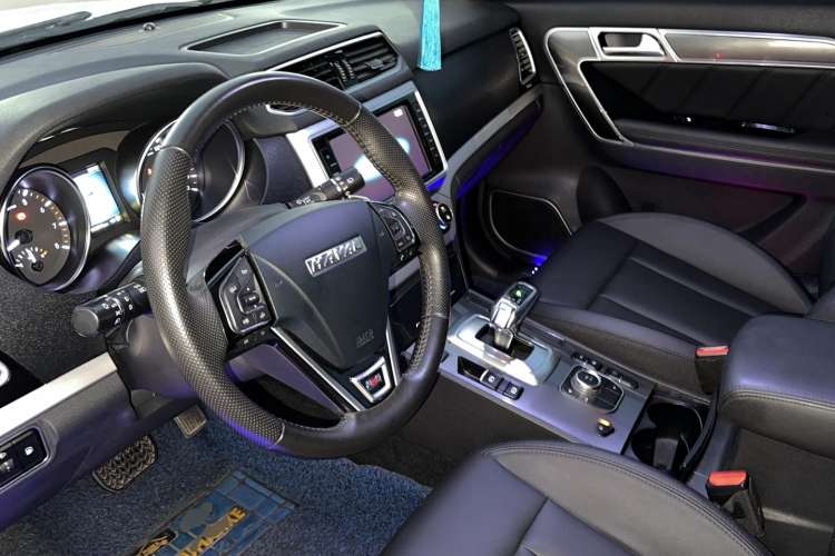 Used Haval H6 Coupe 2017 Red-Label 2.0T Automatic Two-Wheel Drive Elite Model