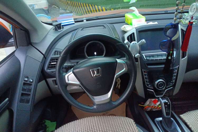 Used Luxgen U6 SUV 2014 1.8T Fashion Edition
