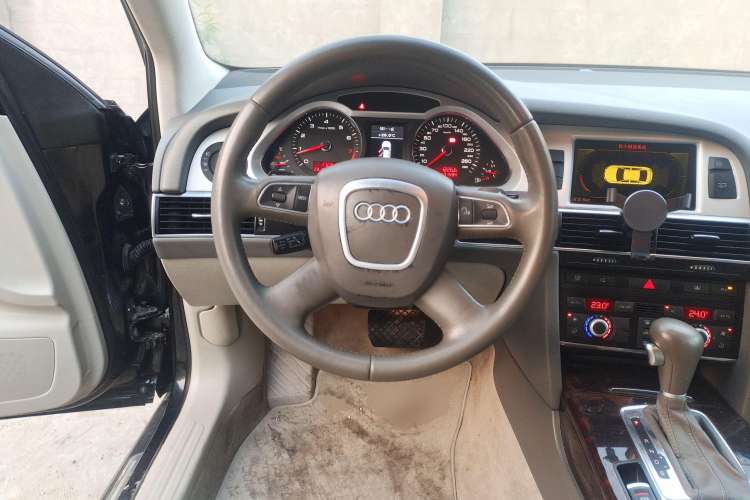 Used Audi A6L 2009 2.4L Technology version