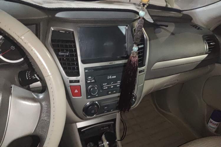 Used Dongfeng Aeolus A60 2014 1.6L Automatic Luxury Model