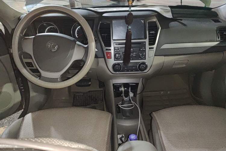 Used Dongfeng Aeolus A60 2014 1.6L Automatic Luxury Model