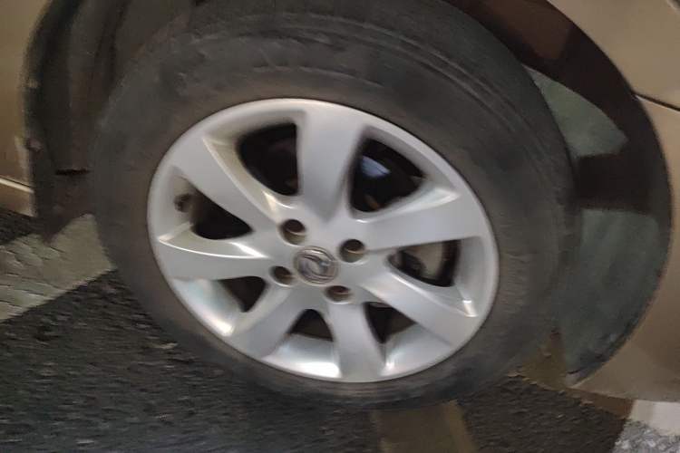 Used Dongfeng Aeolus A60 2014 1.6L Automatic Luxury Model