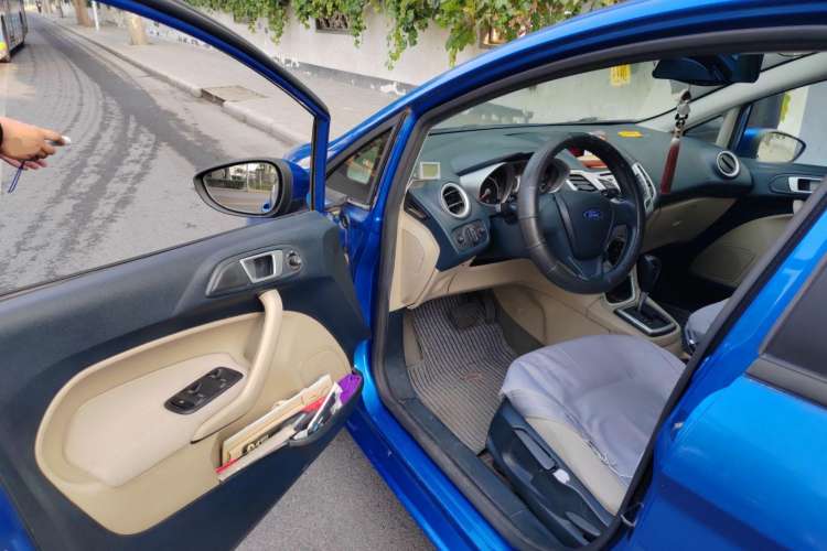 Used Ford Fiesta 2009 Hatchback 1.5L Automatic Fashion Edition