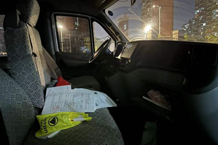 Used Foton Toano 2021 2.5T Automatic Tongtu Extended-Wheelbase 7-Seater D25TDIF1
