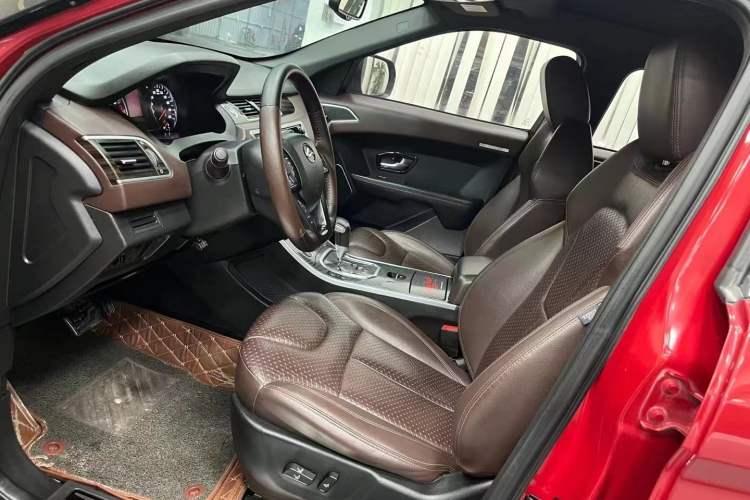 Used Land X7 2015 2.0T Panoramic Prestige Edition