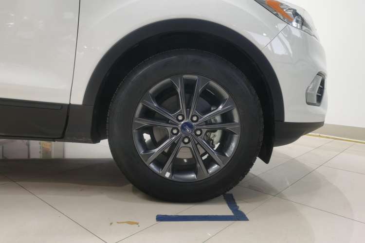 Used Ford Kuga 2019 EcoBoost 180 Two-Wheel-Drive Platinum Edition China VI Standard