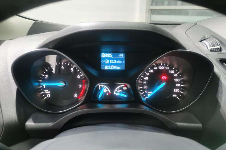 Used Ford Kuga 2019 EcoBoost 180 Two-Wheel-Drive Platinum Edition China VI Standard