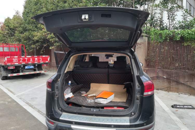 Used Yema T70 2016 Upgraded Model 1.8L Manual Elite Version