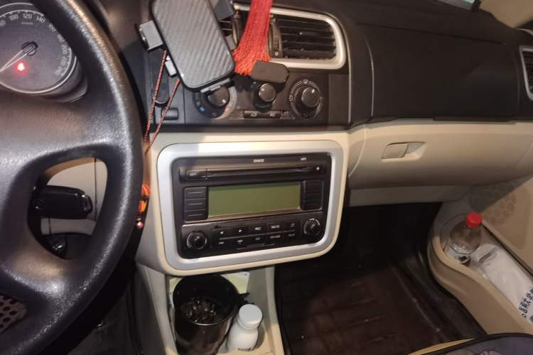 Used Skoda Fabia 2011 1.4L Manual Crystal Edition
