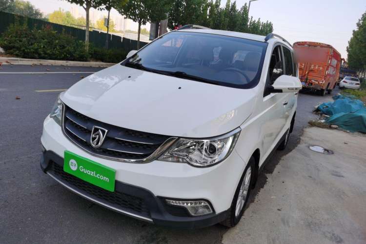 Used Baojun 730 2015 1.8L Manual Luxury Navigation ESP Version 7-seater