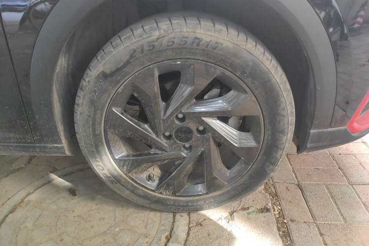 Used Dongfeng Aeolus Yixuan GS 2021 230T Automatic Star-Chasing Warrior Edition Right Front Wheel Hub