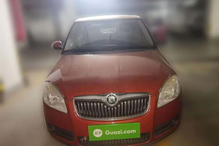 Used Skoda Fabia 2011 1.4L Manual Crystal Edition

