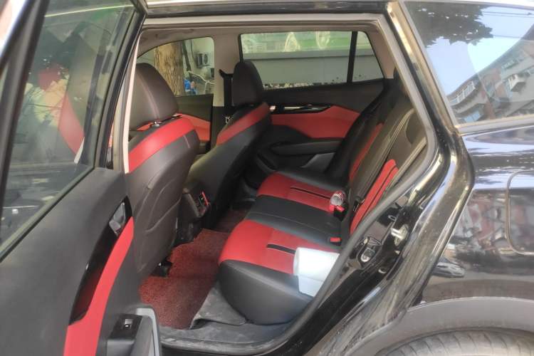 Used Dongfeng Aeolus Yixuan GS 2021 230T Automatic Star-Chasing Warrior Edition Left Rear Seat