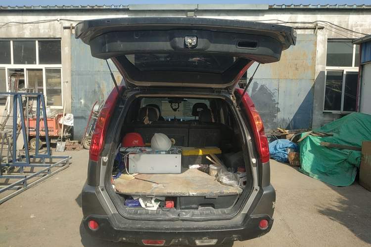 Used Nissan X-Trail 2010 2.5L CVT Luxury Edition 4WD Trunk