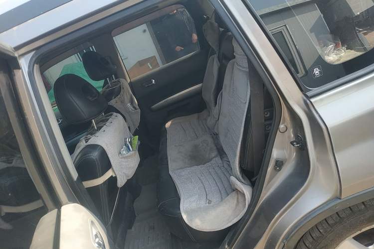 Used Nissan X-Trail 2010 2.5L CVT Luxury Edition 4WD Left Rear Seat