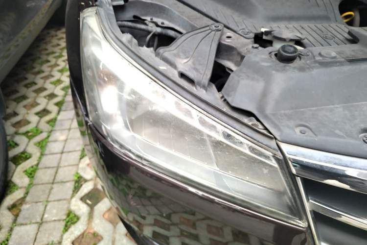 Used Luxgen 5 2014 Dance Limited Edition 1.8T Automatic Luxury Version
