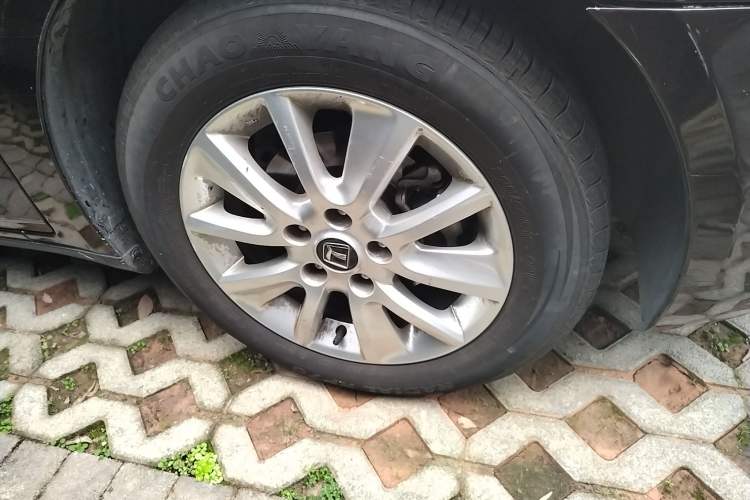 Used Luxgen 5 2014 Dance Limited Edition 1.8T Automatic Luxury Version
