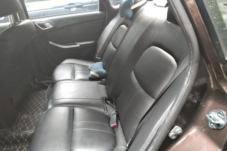 Used Luxgen 5 2014 Dance Limited Edition 1.8T Automatic Luxury Version
