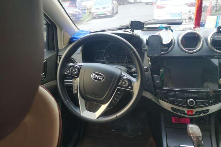 Used BYD S7 2016 2.0T Automatic Prestige Edition