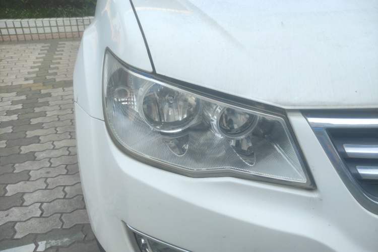 Used Land X8 2015 Explorer Edition 2.0T Gasoline 4x4 Ultra-Luxury Model