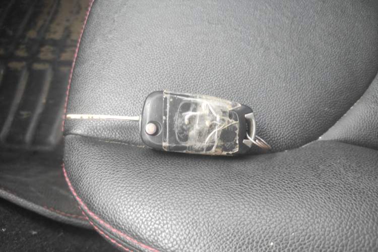 Used Land X8 2015 Explorer Edition 2.0T Gasoline 4x4 Ultra-Luxury Model