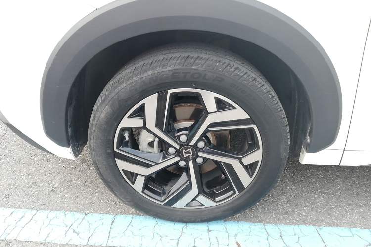 Used SOL X8 2021 300T DCT Leading Smart Connectivity Version 6 Seats