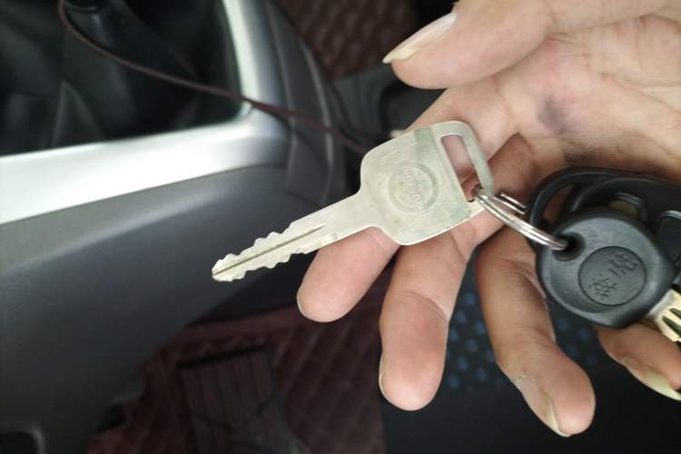 Used Nissan NV200 2010 1.6L Luxury Model Vehicle Key