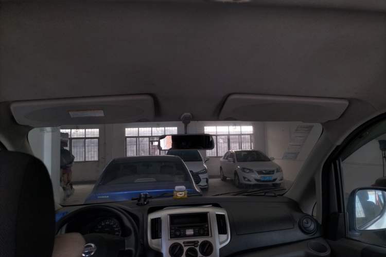 Used Nissan NV200 2010 1.6L Luxury Model Headliner