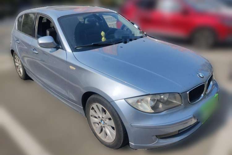 Used BMW 1 Series 2011 120i two-door coupe
