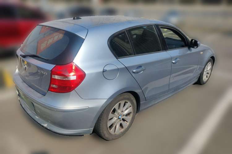 Used BMW 1 Series 2011 120i two-door coupe
