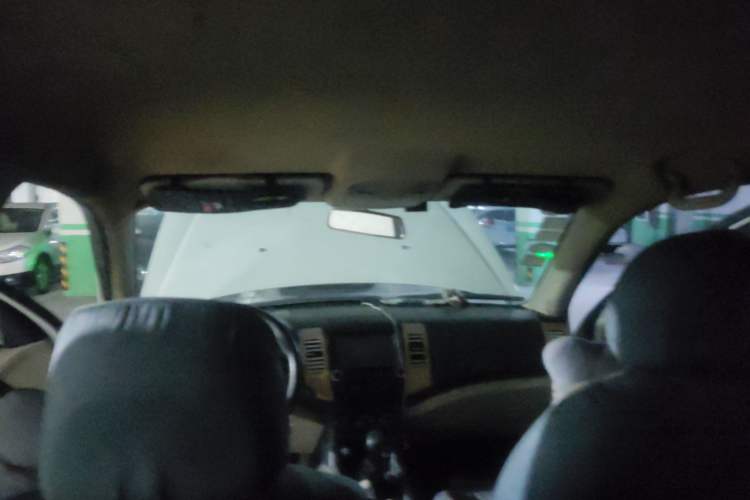 Used Land X8 2012 Explorer Edition 2.0T Diesel 4x4 Luxury Model
