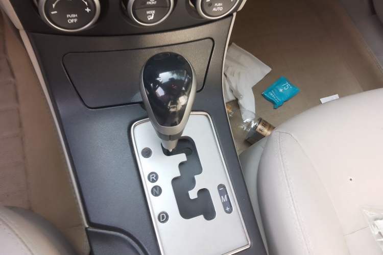 Used Bestune B70 2010 2.0L automatic luxury version
