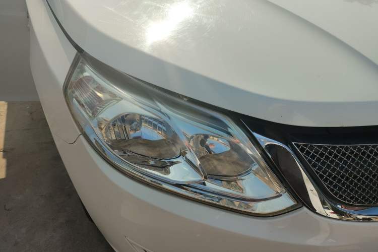 Used Baojun 610 2014 1.5L manual standard version
