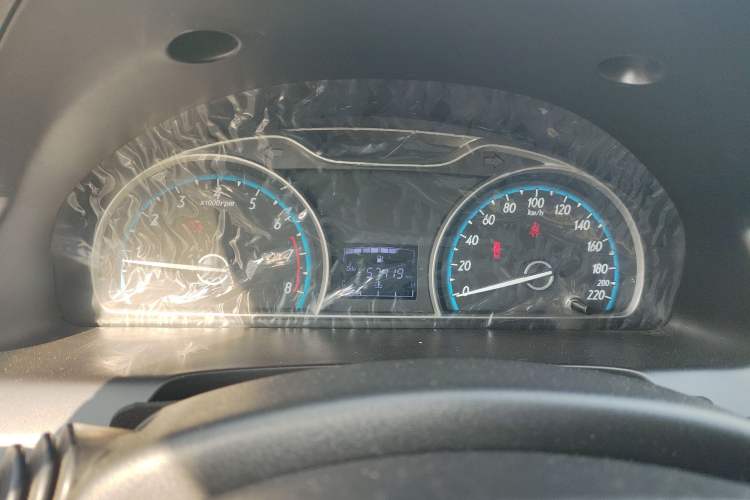 Used Baojun 610 2014 1.5L manual standard version
